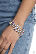 Load image into Gallery viewer, Paparazzi 🔆 Pact of Petals - Orange Bracelet