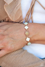 Load image into Gallery viewer, Paparazzi 🔆 Sunburst Splendor - Gold Bracelet
