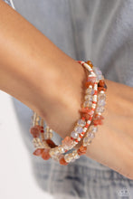 Load image into Gallery viewer, Paparazzi 🔆 Notoriously Nuanced - Orange Bracelet