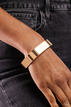 Load image into Gallery viewer, Paparazzi 🔆 Boss Babe Basic - Gold Bracelet