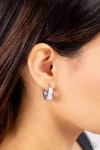 Load image into Gallery viewer, Paparazzi 🔆 Boss BEVEL - Silver Earrings