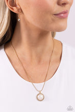 Load image into Gallery viewer, Paparazzi 🔆 Pixie Potential - Gold Necklace