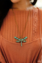 Load image into Gallery viewer, Paparazzi 🔆FLYING Low - Brass Necklace