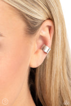 Load image into Gallery viewer, Paparazzi 🔆 Seize the Chicness Post Earrings