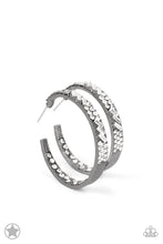 Load image into Gallery viewer, oak-sisters-jewelry-glitzy-by-association-gunmetal-216-paparazzi-accessories-by-lisa