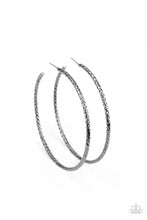 Load image into Gallery viewer, Paparazzi 🔆 Pump Up The Volume - Black Earrings
