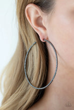Load image into Gallery viewer, Paparazzi 🔆 Pump Up The Volume - Black Earrings
