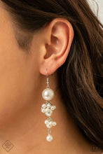 Load image into Gallery viewer, Paparazzi 🔆 Ageless Applique - White Earrings
