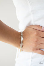 Load image into Gallery viewer, Paparazzi 🔆 Chicly Candescent - Gold Bracelet
