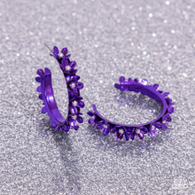Load image into Gallery viewer, Paparazzi 🔆 Fashionable Flower Crown - Purple Earrings

