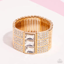 Load image into Gallery viewer, Paparazzi 🔆 Dramatic Diva - Gold Bracelet
