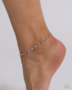 Paparazzi 🔆 Linked Legacy - Silver Anklet