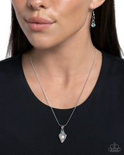 Load image into Gallery viewer, Paparazzi 🔆 Conch Confidence - Blue Necklace
