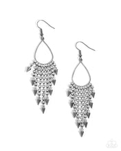 Load image into Gallery viewer, Paparazzi 🔆 Sharp Streaming - Black Earrings
