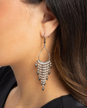 Load image into Gallery viewer, Paparazzi 🔆 Sharp Streaming - Black Earrings

