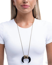 Load image into Gallery viewer, Paparazzi 🔆 Horn Haute - Brass Necklace
