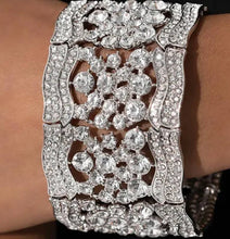 Load image into Gallery viewer, Paparazzi 🔆 Ready for This - Zi Collection Bracelet
