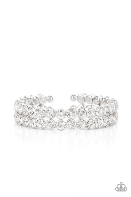 oak-sisters-jewelry-shock-factor-white-paparazzi-accessories-by-lisa