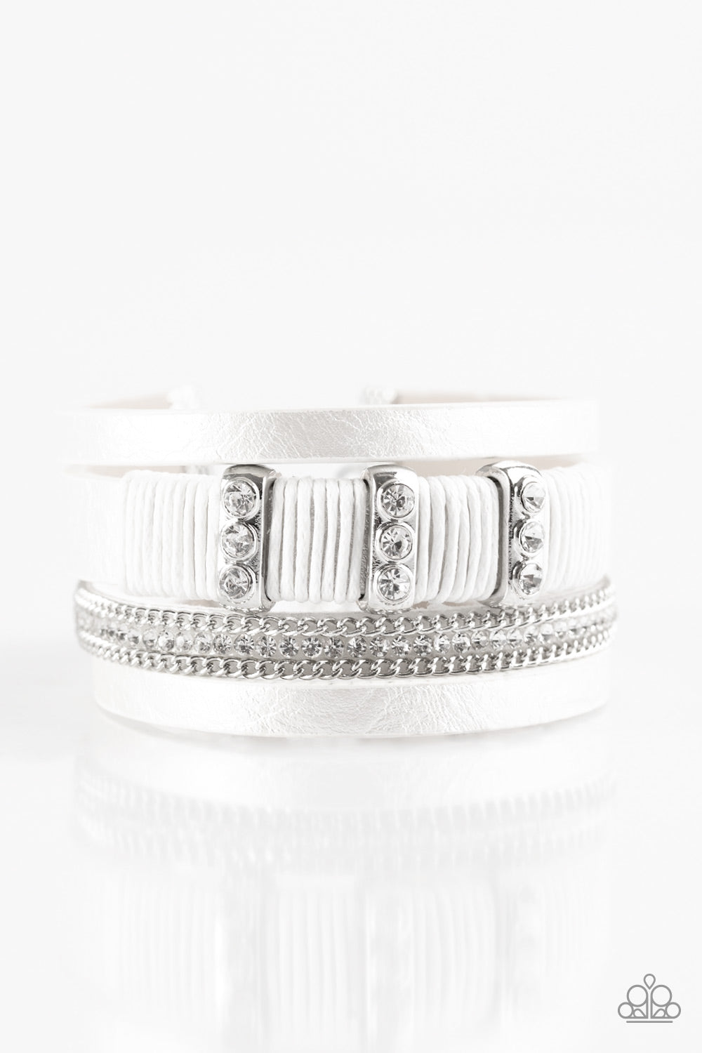 oak-sisters-jewelry-fame-night-white-bracelet-paparazzi-accessories-by-lisa