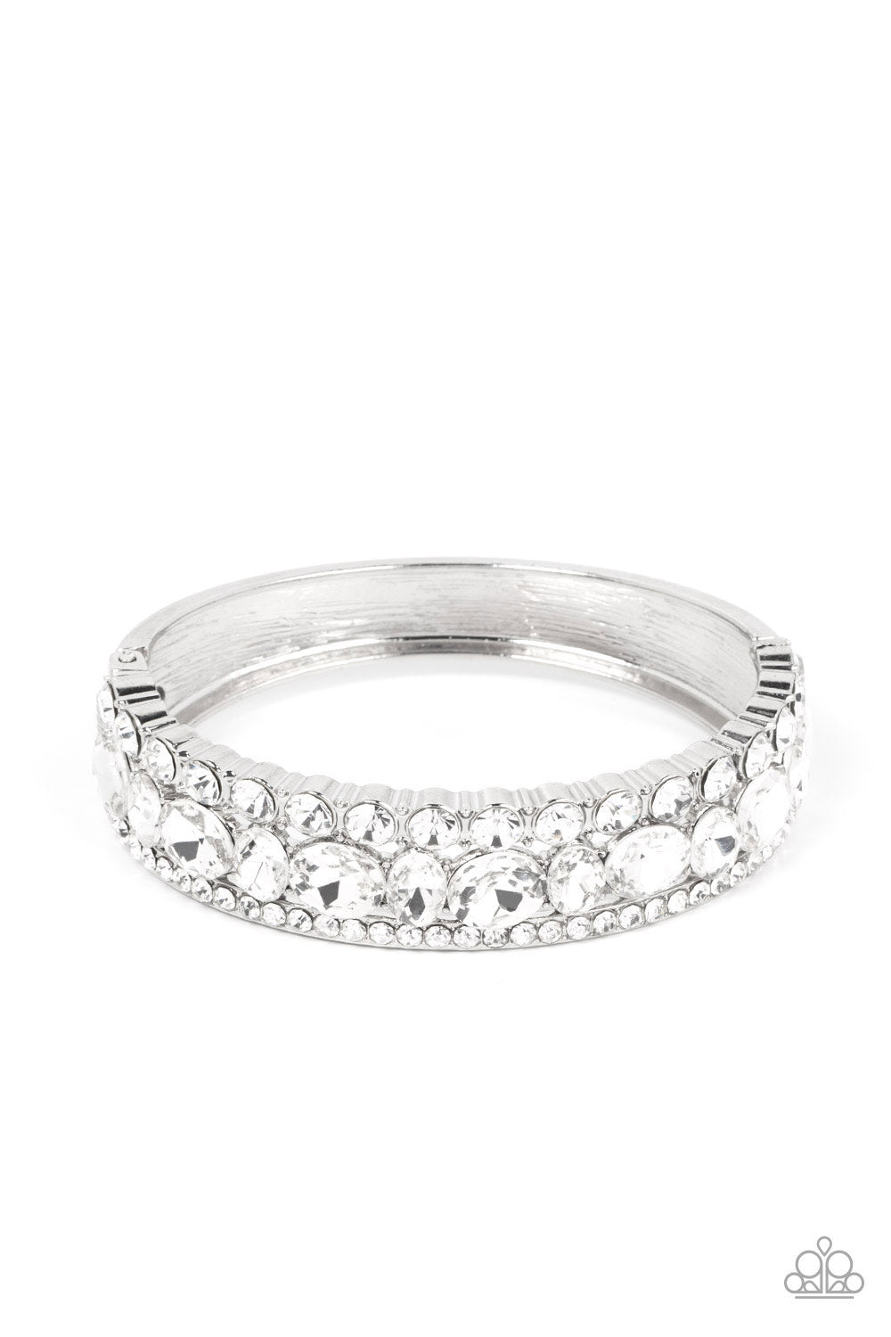 oak-sisters-jewelry-classic-confidence-white-paparazzi-accessories-by-lisa