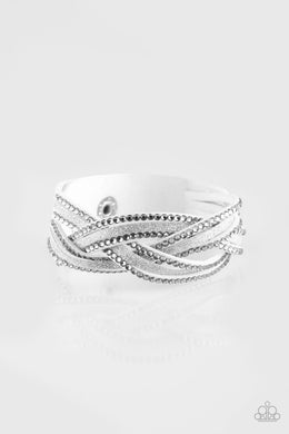 oak-sisters-jewelry-girls-do-it-better-white-bracelet-paparazzi-accessories-by-lisa