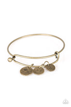 Load image into Gallery viewer, oak-sisters-jewelry-dreamy-dandelions-brass-bracelet-paparazzi-accessories-by-lisa
