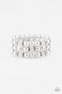 oak-sisters-jewelry-undeniably-dapper-silver-bracelet-paparazzi-accessories-by-lisa