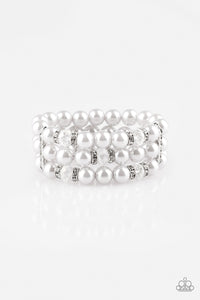 oak-sisters-jewelry-undeniably-dapper-silver-bracelet-paparazzi-accessories-by-lisa