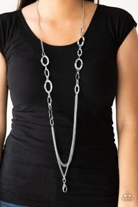 Paparazzi 🔆 Street Beat - Silver Lanyard