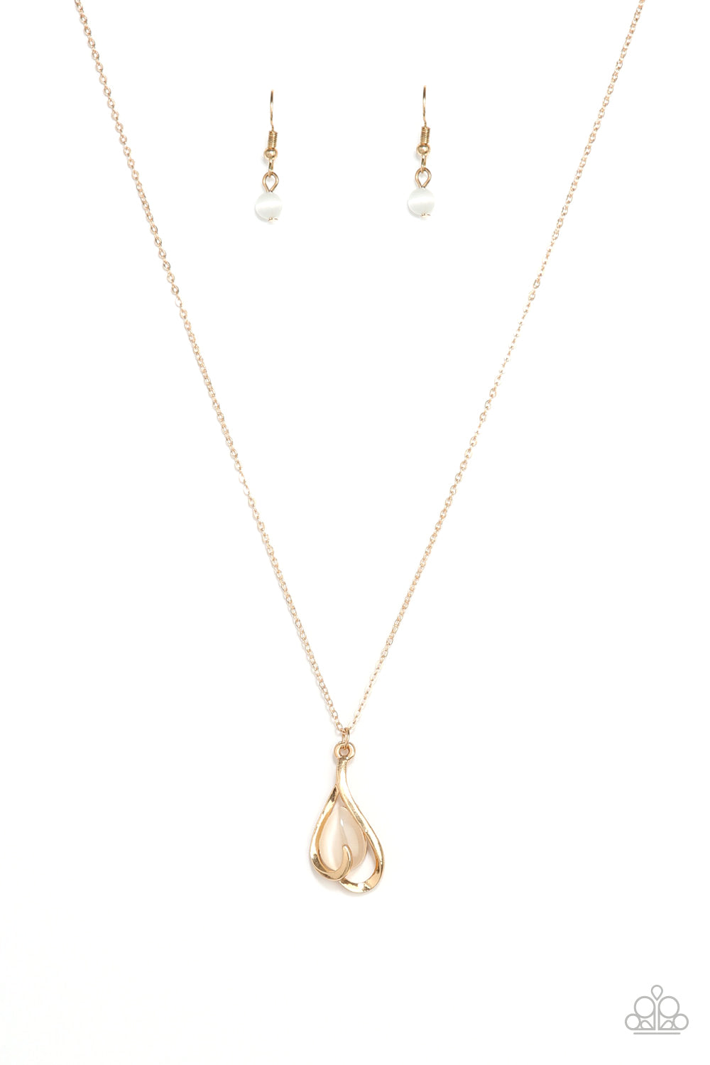 oak-sisters-jewelry-tell-me-a-love-story-gold-necklace-paparazzi-accessories-by-lisa