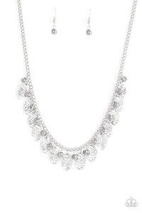 oak-sisters-jewelry-vintage-gardens-silver-necklace-paparazzi-accessories-by-lisa