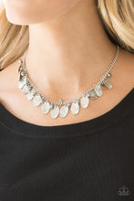Load image into Gallery viewer, Paparazzi 🔆 Vintage Gardens - Silver Necklace

