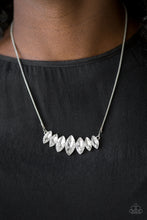 Load image into Gallery viewer, Paparazzi 🔆Leading Lady - White Necklace
