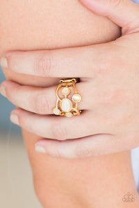 Paparazzi 🔆 Moon Mood - Gold Ring