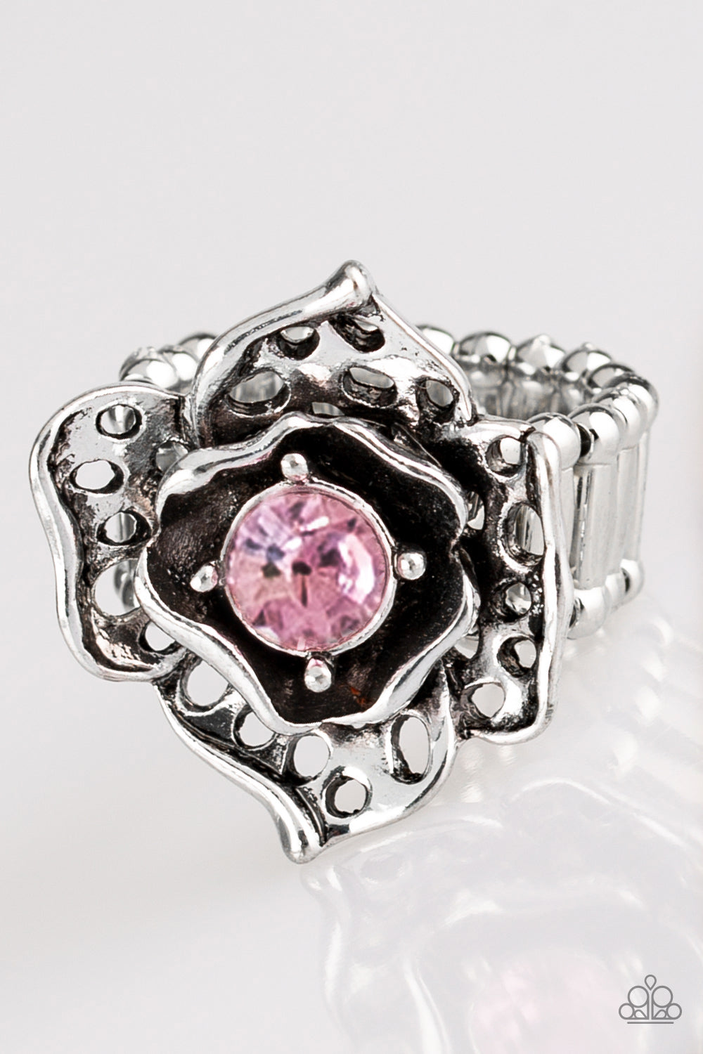 oak-sisters-jewelry-glowing-gardens-pink-ring-paparazzi-accessories-by-lisa