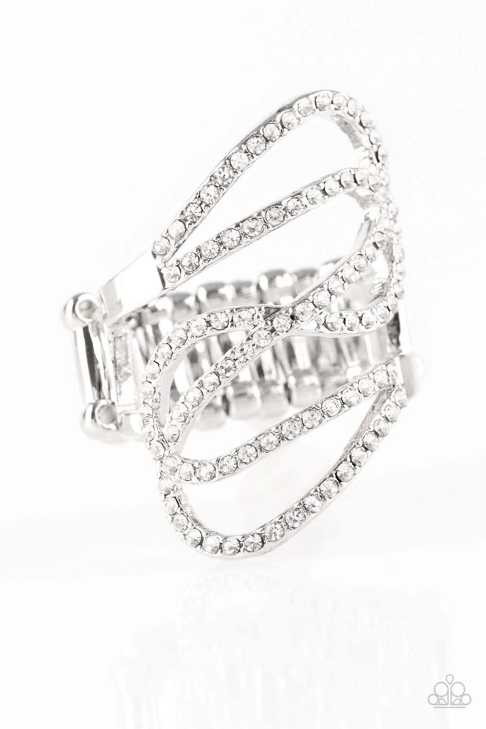 oak-sisters-jewelry-chasing-starlight-white-ring-paparazzi-accessories-by-lisa