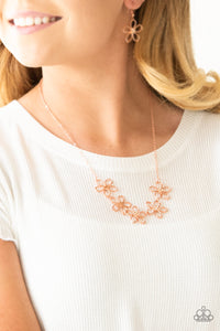 Paparazzi 🔆 Hoppin Hibiscus - Copper Necklace