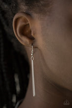 Load image into Gallery viewer, Paparazzi 🔆 The Penthouse - Silver Necklace

