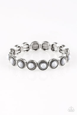 oak-sisters-jewelry-globetrotter-goals-silver-bracelet-paparazzi-accessories-by-lisa