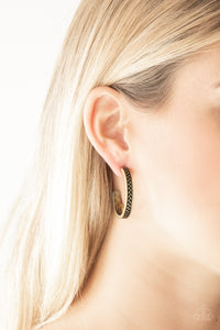 Paparazzi 🔆 Rugged Retro - Brass Earrings