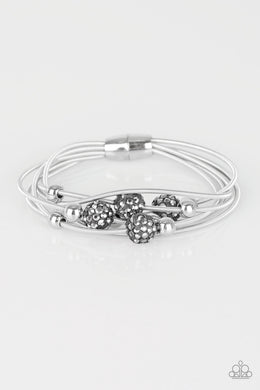 oak-sisters-jewelry-marvelously-magnetic-silver-bracelet-paparazzi-accessories-by-lisa