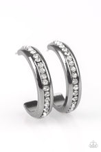 Load image into Gallery viewer, oak-sisters-jewelry-5th-avenue-fashionista-black-earrings-paparazzi-accessories-by-lisa
