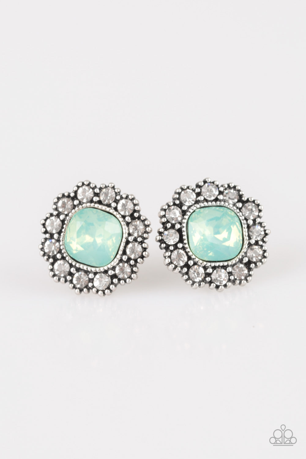 oak-sisters-jewelry-little-lady-green-post earrings-paparazzi-accessories-by-lisa