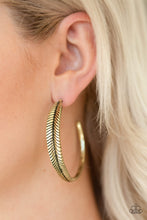 Load image into Gallery viewer, Paparazzi 🔆 Funky Feathers - Brass Earrings
