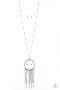 oak-sisters-jewelry-out-of-bounds-shimmer-white-necklace-paparazzi-accessories-by-lisa