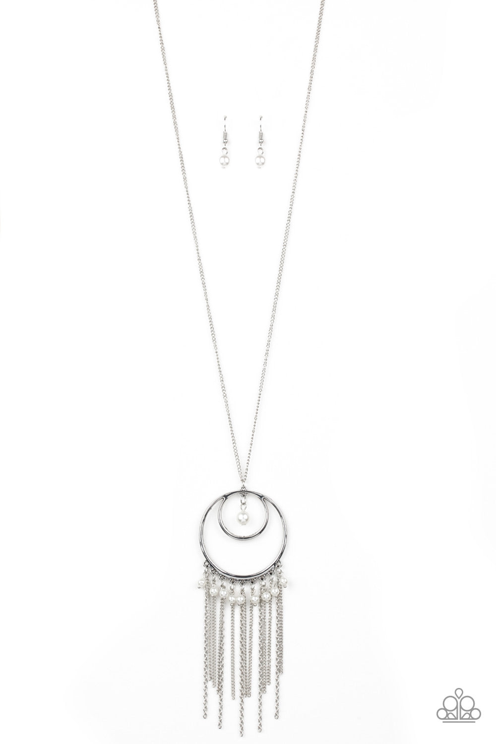 oak-sisters-jewelry-out-of-bounds-shimmer-white-necklace-paparazzi-accessories-by-lisa