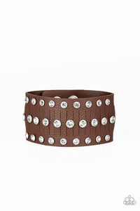 oak-sisters-jewelry-now-taking-the-stage-brown-bracelet-paparazzi-accessories-by-lisa
