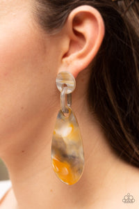Paparazzi 🔆 A HAUTE Commodity - Yellow Post Earrings