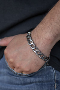 Paparazzi 🔆Leader Board - Black Mens Bracelet