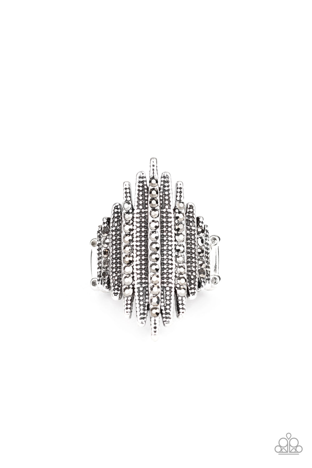 oak-sisters-jewelry-shocking-sparkle-silver-ring-paparazzi-accessories-by-lisa